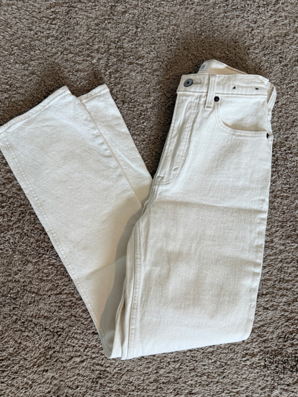 Abercrombie & Fitch 90s Straight Ultra High Rise White Jeans Size 24